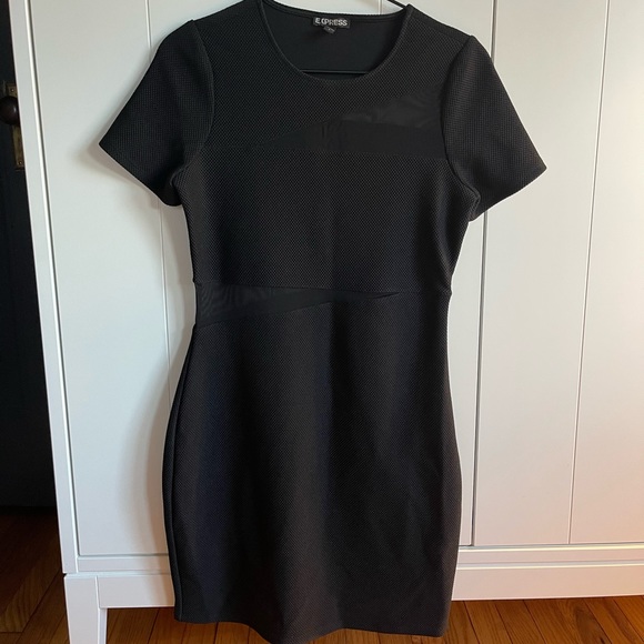 Express short sleeve black dress - Picture 2 of 6